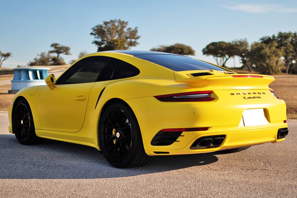 未開封】アイドロン Porsche 911 Turbo S 2011 イエロー 2011 Porsche